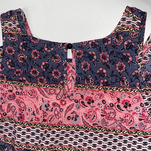 IZ Byer Women’s Cold Shoulder Top Women’s XS Floral Boho Pink Blue - Picture 7 of 10